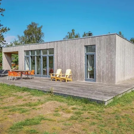Three-bedroom Holiday In בית נופש Knebel