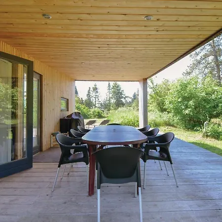 Three-bedroom Holiday In בית נופש *